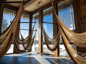 Aire de repos int&eacute;rieure avec Hamac